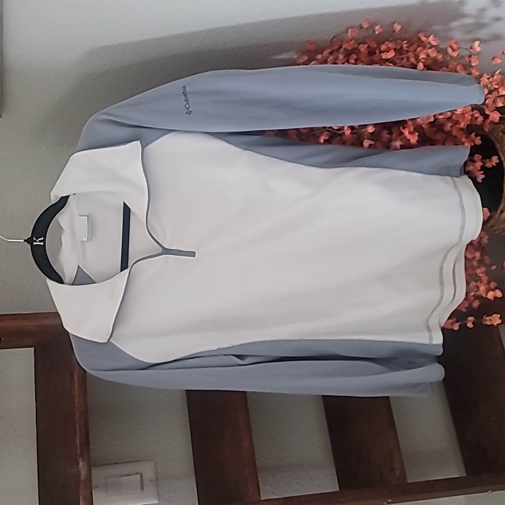 Columbia white and grey fleece